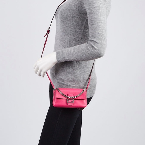 FENDI magenta Napa shiny  micro baguette bag - Picture 3 of 7